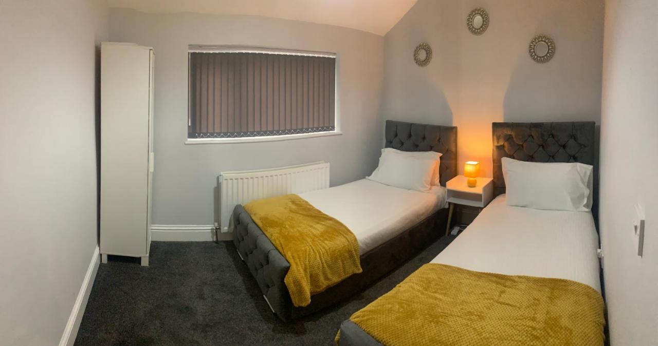 Gateshead Serviced Apartment Ideal For Contractors And Vacationing Exterior foto